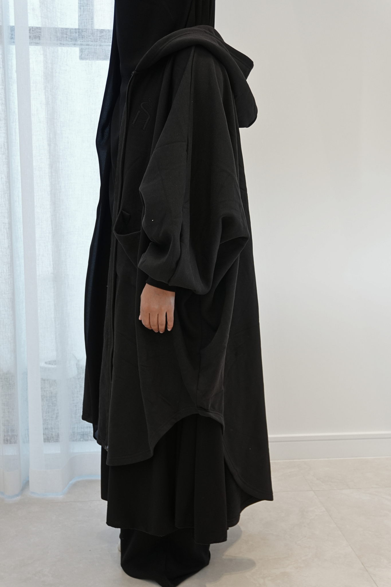 Oversized Mantle | Layl